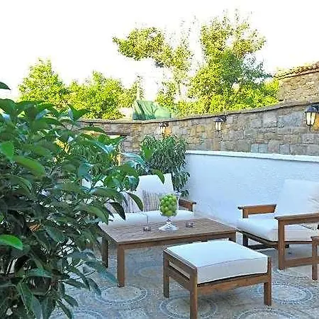 Hotel Petrino Gokceada Kitchen