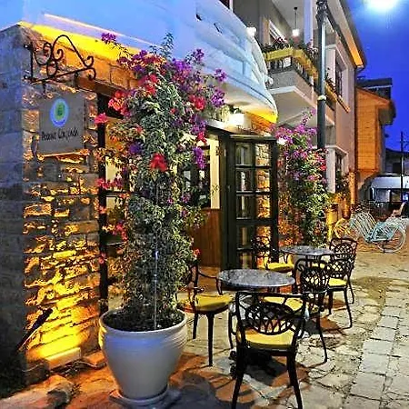 Petrino Gokceada Kitchen Hotel 3*