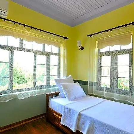 Petrino Gokceada Kitchen Hotel